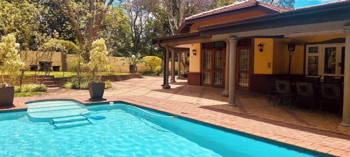 Madlula's Guesthouse Hotels in Indlovu DC