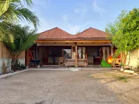 Bale Gerupuk Hotels in Mertak