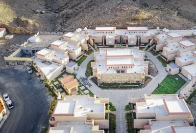 Shalalat Al Ghaba Chalets Hotels near Ruddaf Park
