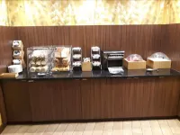 亞歷山德里亞萬楓酒店及套房 - 早餐