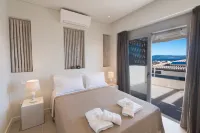 Crystal Waters Hotel a Episkopos