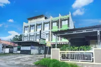 Hotel O Ilir Timur I Near Rsud Siti Fatimah Az-Zahra Formerly Lumendiva Suite 住宿飯店