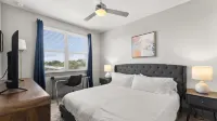 Modern 1Br King Suite Close to Downtown w Fast Wifi - 3-Star