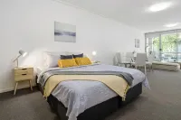 A Modern & Comfy Studio Next to Darling Harbour