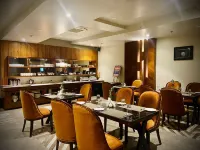 Hotel Abhinav International - parcheggio