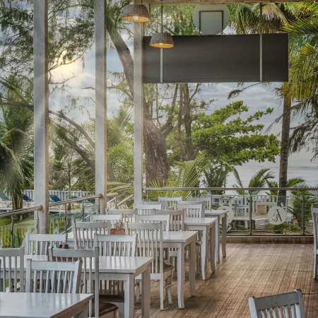 Foxoso la Beach Resort, Morjim
