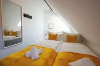 Mihalca® | Studio Apartment 03 Hotels near Pyramiden Rallye im LEGOLAND