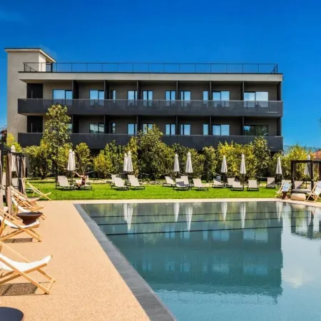 Como Hills Hotel