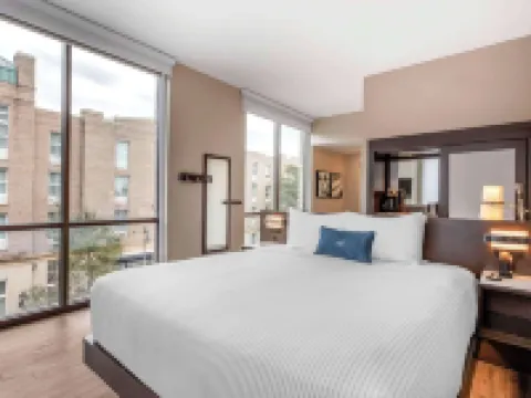 Cambria Hotel Savannah Downtown Historic District Hotels in Savannah