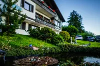 Gästehaus Riedl Hotels in Bischofsgrun