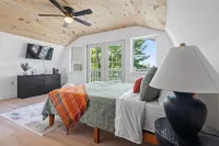 Down East Maine Beach Front Escape Near Bar Harbor Hotels in Sullivan