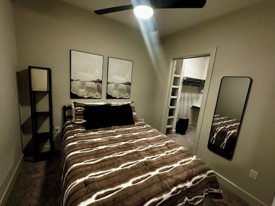 Quaint 1-bedroom apartment in Deep Ellum with fitness room, WiFi