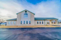 HomeTown Inn by OYO Texhoma, OK - Pet friendly