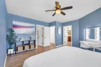 새로운 마운틴 뷰 리트리트, 핫 터브와 미니 골프 있음 버지니아시티 호텔