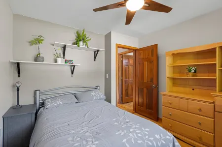 Spacious 4-bedroom house in charming Burnsville with Pool!