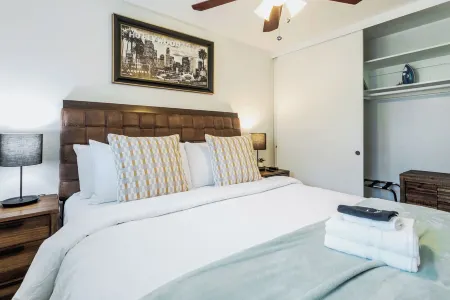 Pet Friendly Home Near Downtown Alhambra Отели рядом с достопримечательностью «Keck School of Medicine of USC Physician Assistant Program»