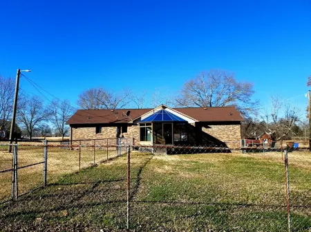 AWESOME 2BR-2Bath Hartselle Home - private bathrooms - DITCH THE HOTEL