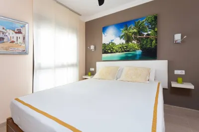 Nice apartment to the side golf course with pool, internet, TV in many languages