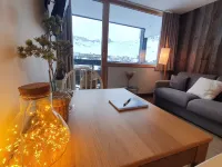 Studio 4 pers. 100m from the nearest chairlift, return on skis