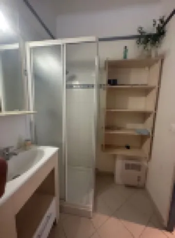 Appartement en Dernier Étage Avec Terrasse : vue mer Imprenable