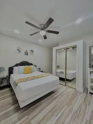 Tropical Paradise, 10mins 2 beach,30 days or more stay Hotels near Publix Super Market at Bardmoor Promenade