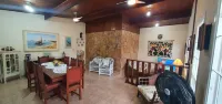 4 BEDROOM HOUSE - 10 PEOPLE