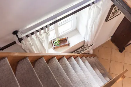 Relaxation and tranquillity in the countryside, large garden, dogs welcome Отели в г. Кирхлинтельн