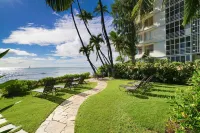 8th Floor Gold Coast 1 Bedroom with Great Views, Kitchen & Den Hotels in Diamond Head