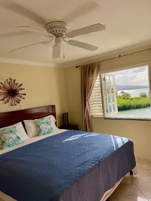 1 Bedroom Ocean view Apartment, The Lagoons