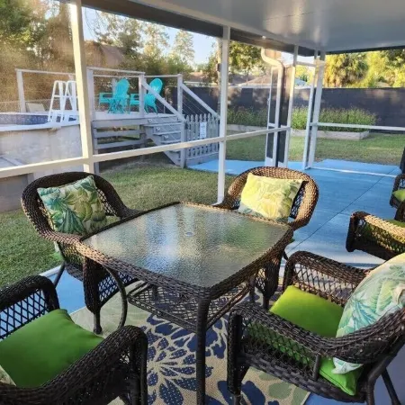 Beautiful 3 BR Home|Saltwater Pool|Fenced Yard|8 Min to Weeki Wachee River