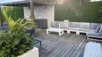 Luxury Modern 2 Bedroom Penthouse Condo in Grace Bay close to beach w/pool