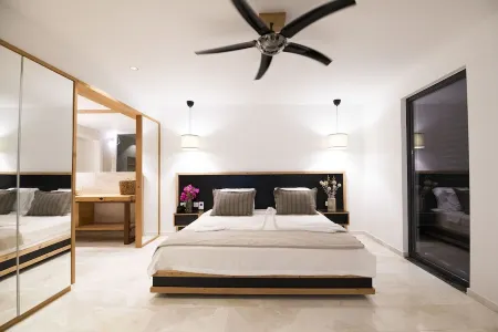 Villa Deluxe Kalkan Отели рядом с достопримечательностью «Kalamar Beach Club»