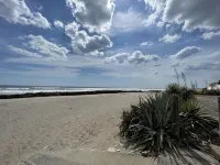 habitaciones 2 minutos de la playa Hotels in Pochomil