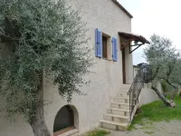 Callian - Enchanting view for this beautiful independent studio.