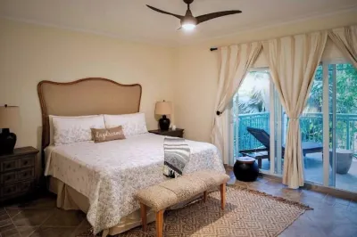A beautiful 3BR/3 Bath, two-story condominium in Providenciales - 500m to Beach