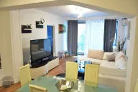 Central Elegance Apartments