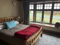 Piwari Villa  - Summer Hike & Bike, Winter Snow & Spa Hotels in Rangataua