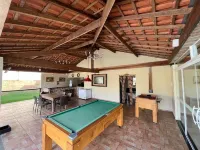 COUNTRY HOUSE (10 suites) W/AR, POOL, ETC.