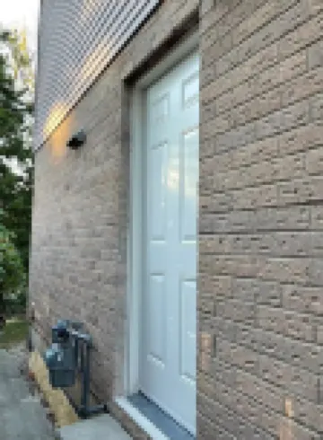 Modern bsmt apmt | King & sofa bed | Free parking