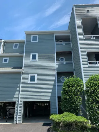 Casa De Pearl -A Pirate's Cove Retreat OBX Отели рядом с достопримечательностью «Парк Роанок Фестивал»