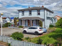 Room for everyone ..comfortablebeds for large groups Hoteles en Masterton