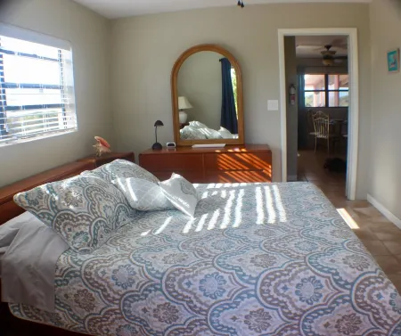 Sundial Bambarra Beach ~ Conch