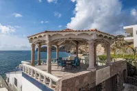 Casa Bellavista hosts one of the best views in San Carlos includes BBQ & Gazebo.