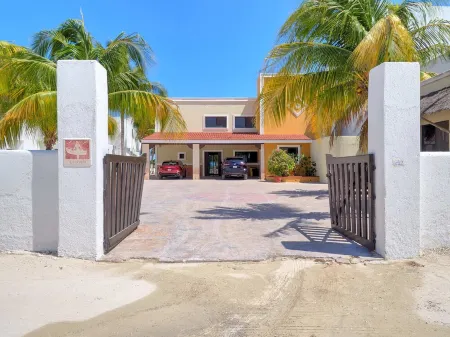 Casa La Costeña  -  Yucatan Home Rentals