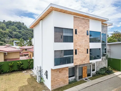 Brand New 7 Bedroom Luxury Villa Prime Location on the South End of Jaco Beach