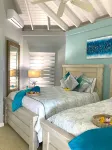 Lux 3 Bdrm Ocean Front villa with Private pool!