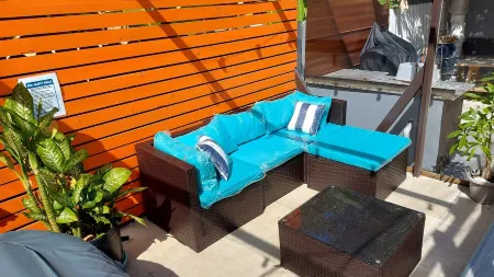 Spacious Open Concept Large family house with 3 bedrooms. Amazing space. Отели в г. Север Саунд Эстейтс