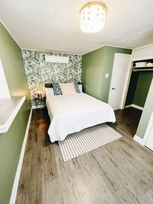 Cottage Feels in the City | Downtown Apartment + Backyard Bliss