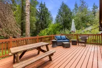 Huge Mountain Chalet - Gourmet Chefs Kitchen - Pool - One Block From Sandy River