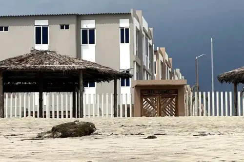 Escapate mirando el Mar Beach Front Apt Playas Ecu Hotels in Playas